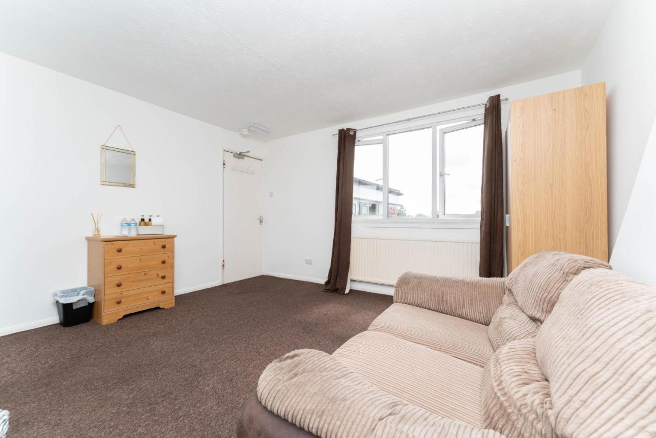 Move Inn Estates - Multiple Rooms London Exterior foto