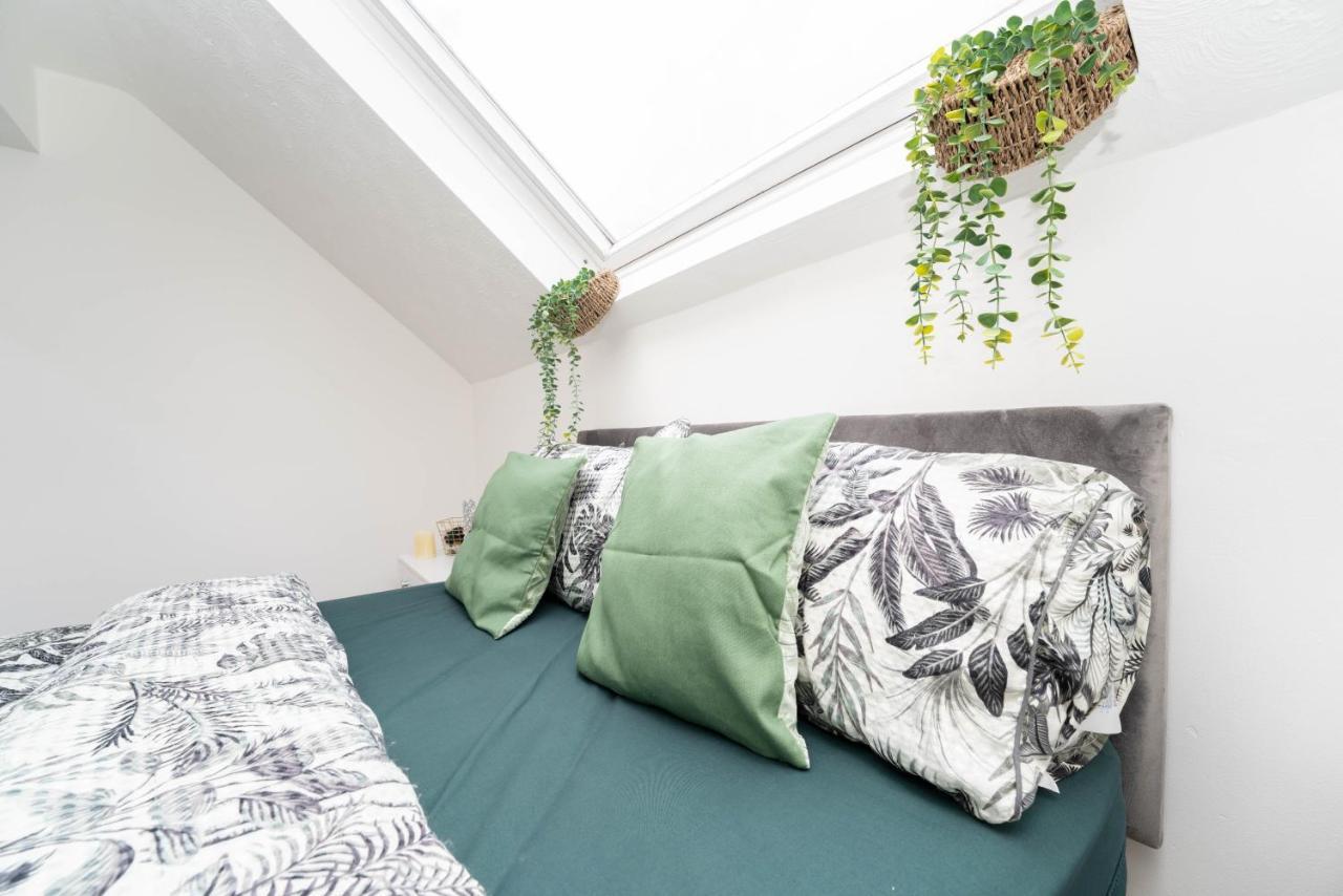 Move Inn Estates - Multiple Rooms London Exterior foto